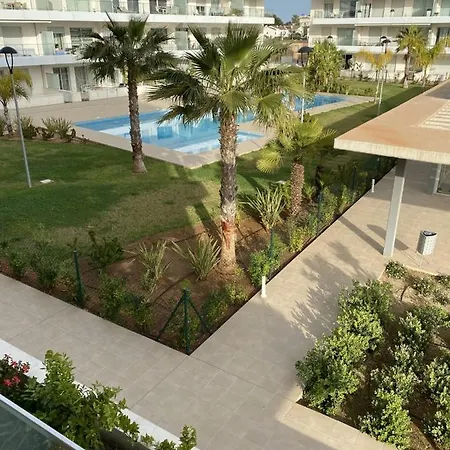 Playa Y Club Nautico A 150m