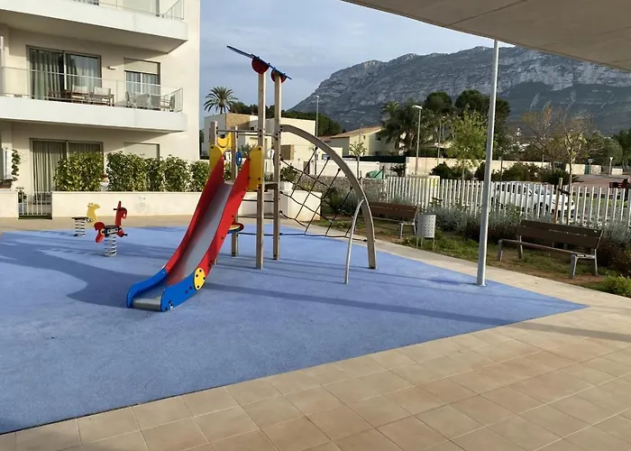 Playa Y Club Nautico A 150m * 德尼亚