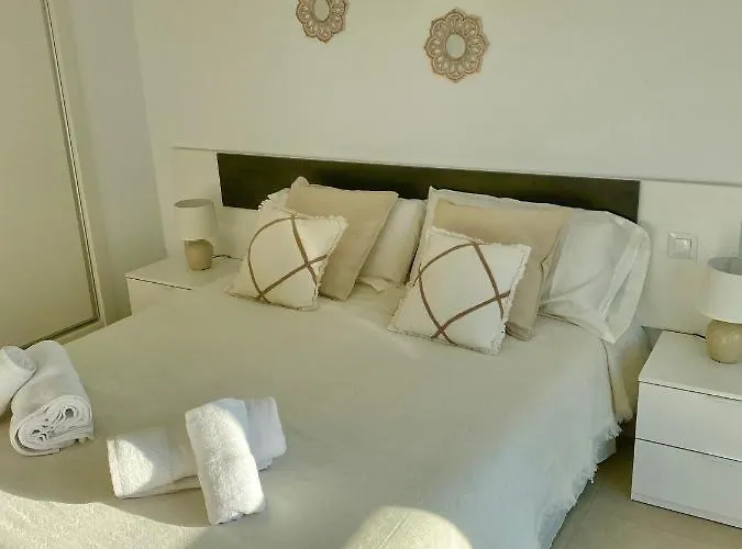 Playa Y Club Nautico A 150m *